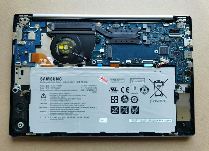 三星A7000拆机教程图解，拆机步骤有哪些？-图1