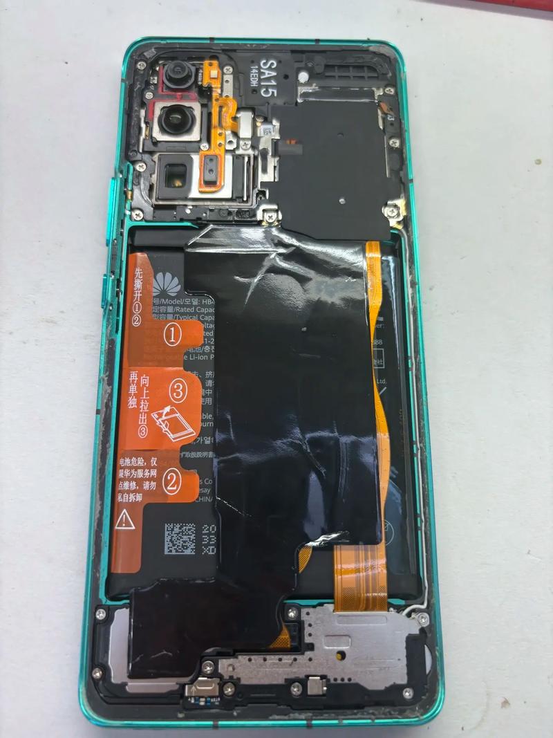 荣耀6plus换电池教程,自己换难不难?-图3 荣耀6plus换电池教程,自己换难不难?-图3