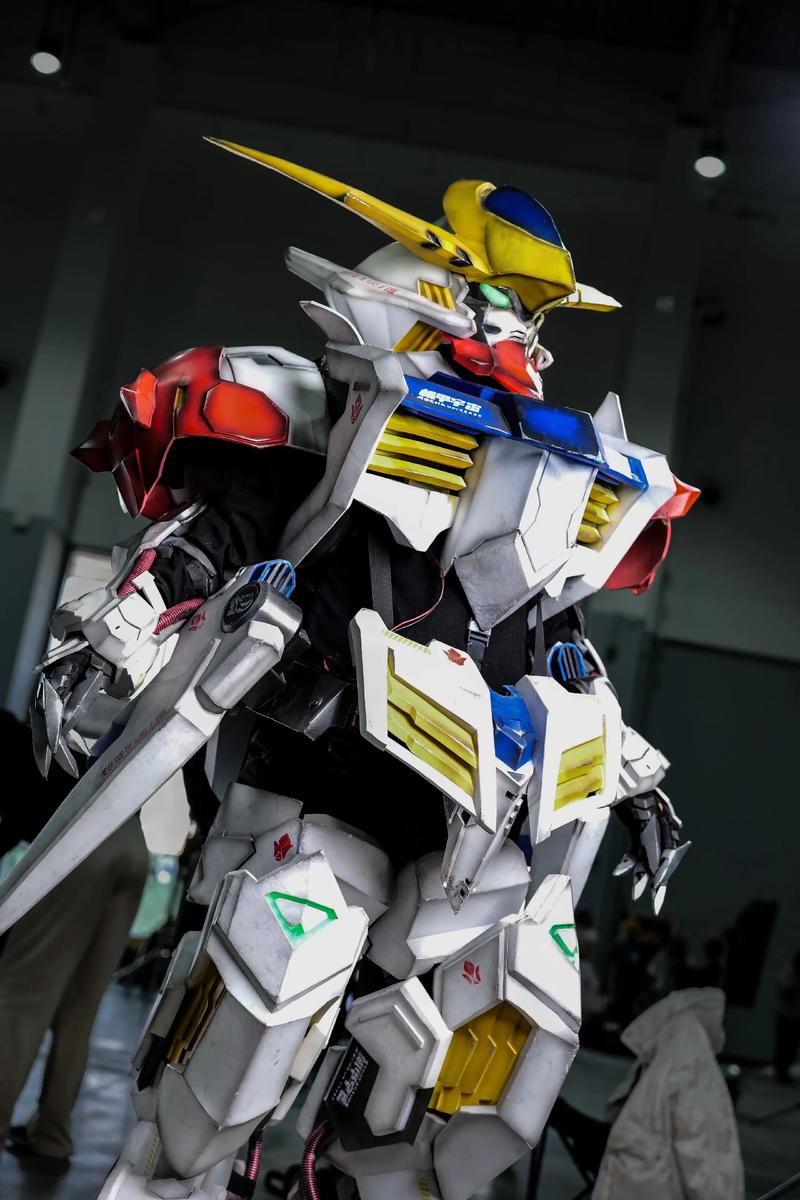 如何自制cosplay盔甲?新手必学教程-图1 如何自制cosplay盔甲?新手必学教程-图1