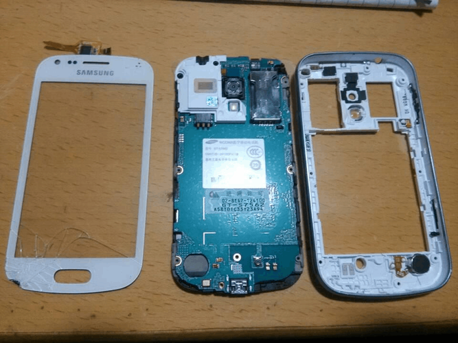 三星7106换屏视频教程具体步骤是怎样的?-图3 三星7106换屏视频教程具体步骤是怎样的?-图3