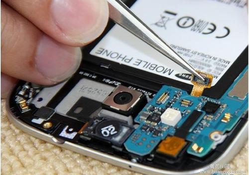 三星Note2换屏教程详细步骤是怎样的?-图2 三星Note2换屏教程详细步骤是怎样的?-图2