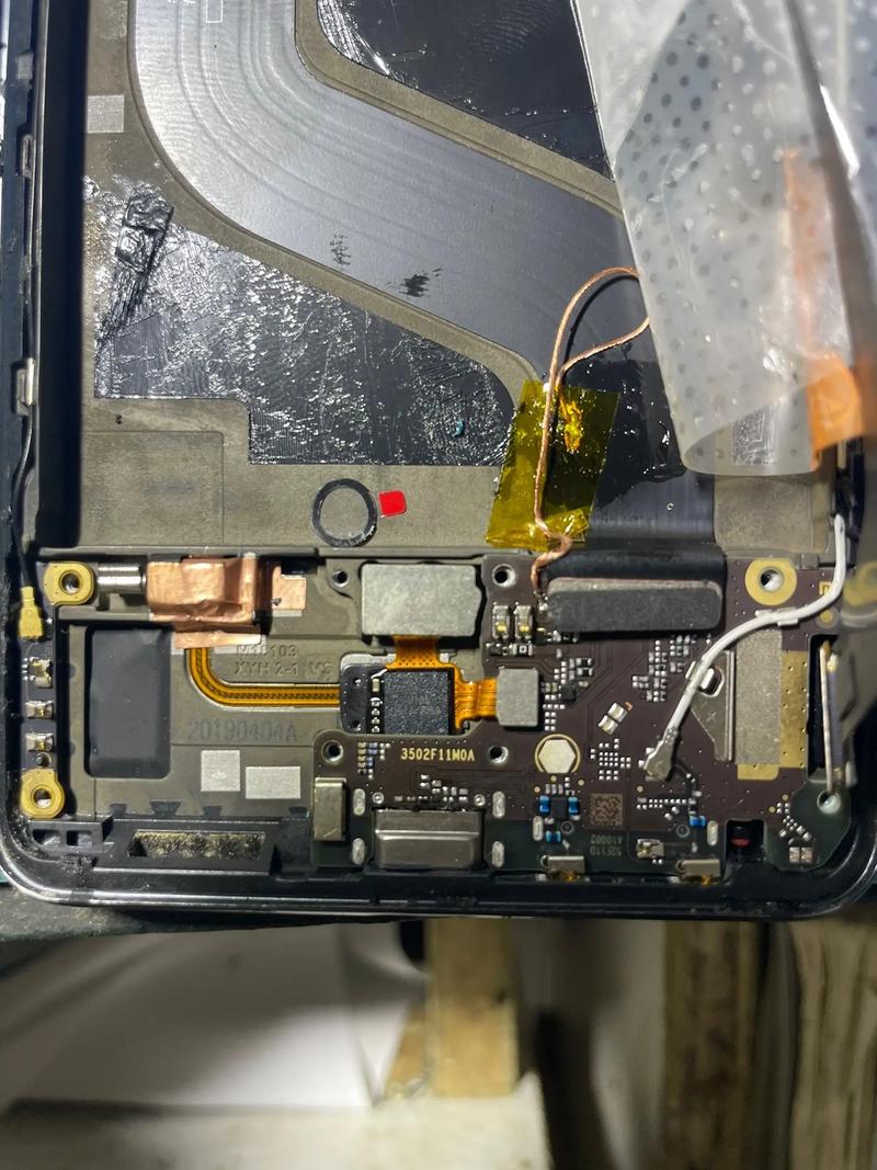 红米2换屏教程视频难不难？-图1